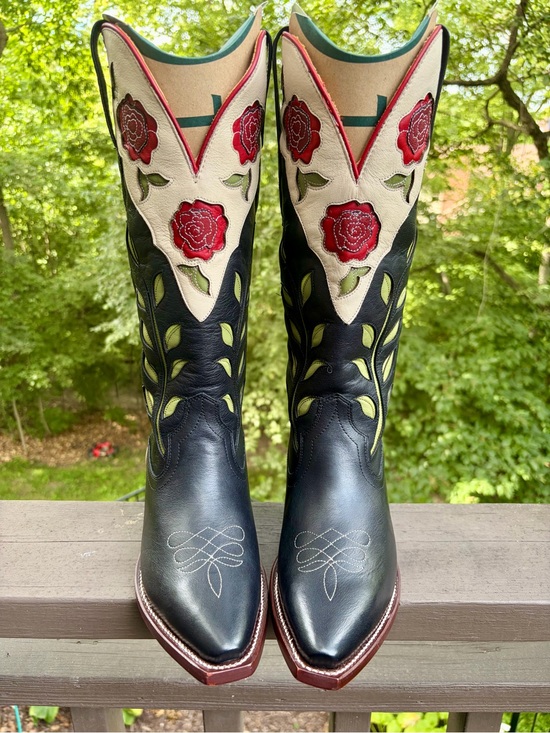 Tecovas Shoes - Tecovas Limited Edition Midnight Cream and Red Roses
